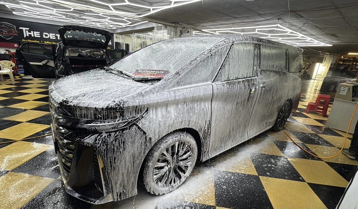 Premium Car Spa Services in South Delhi